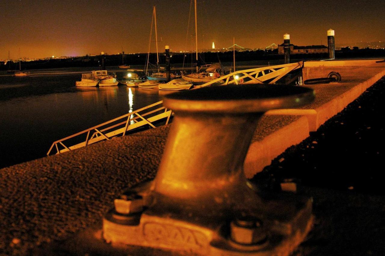The Boat Apartamento Tematico Seixal  Extérieur photo