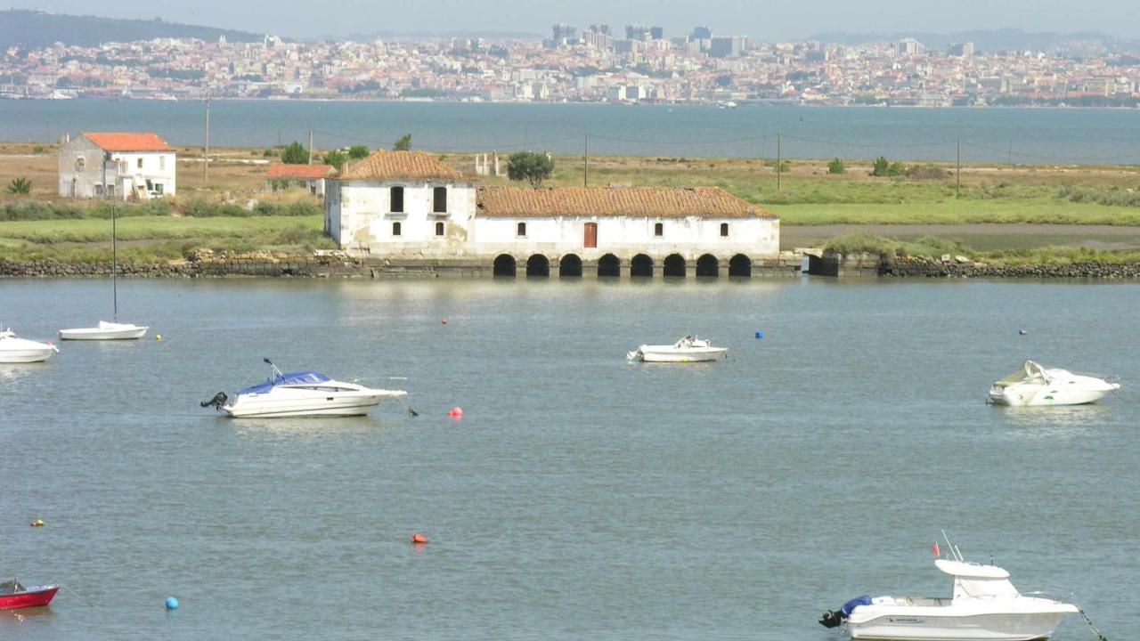 The Boat Apartamento Tematico Seixal  Extérieur photo